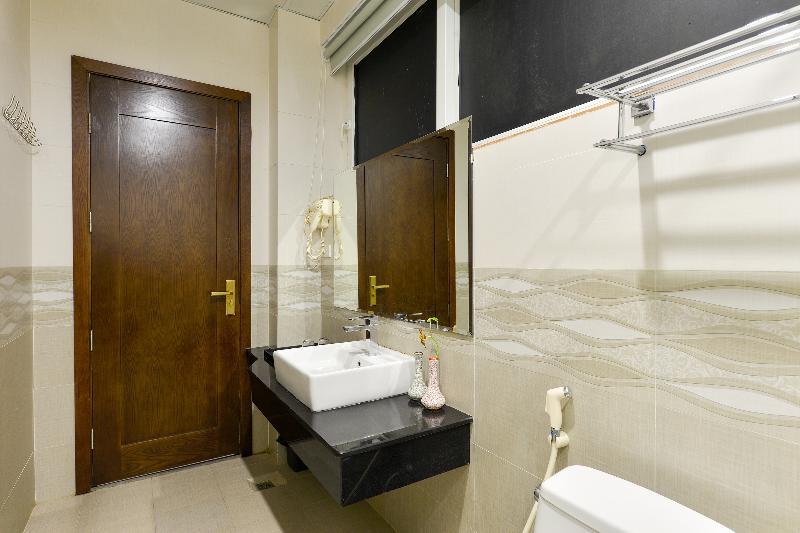 Oyo 362 Lavender Hotel & Apartment Ханой Экстерьер фото